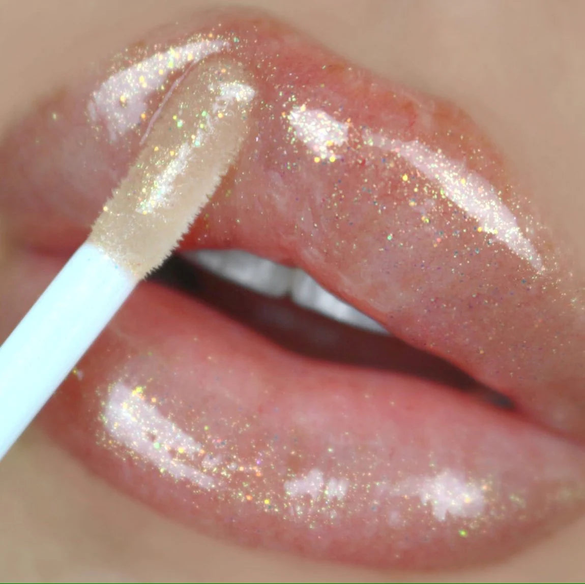 ULTRA DAZZLE LIP GLOSS